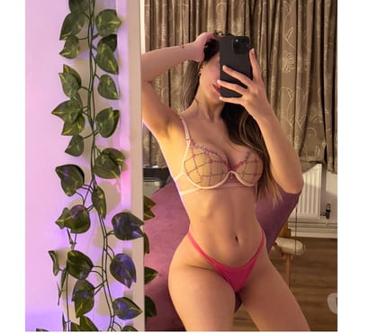  Escorts Clapham Common Station South West London - Photos for Erotic sensual Massage - intimacy connection