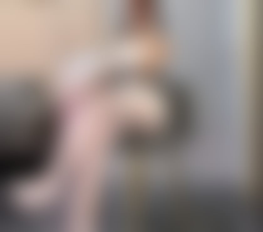 Photos for Hot Girl Want to Massage you🔥🔥🔥