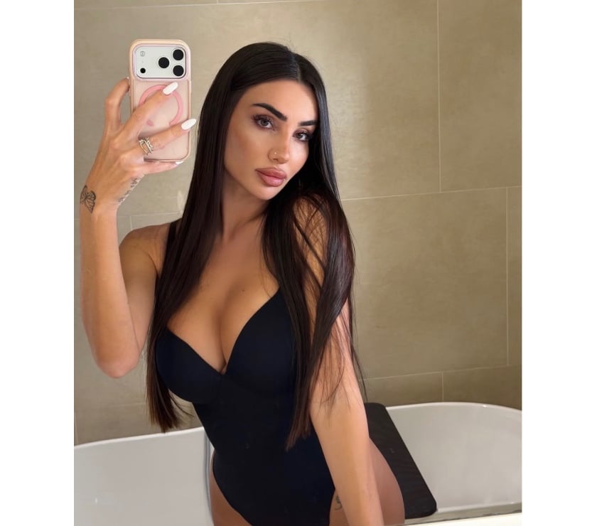 Escorts Acton West London - Photos for CHARMING, SEXY AND IMPOSSIBLE TO RESIST 💋❤️‍🔥