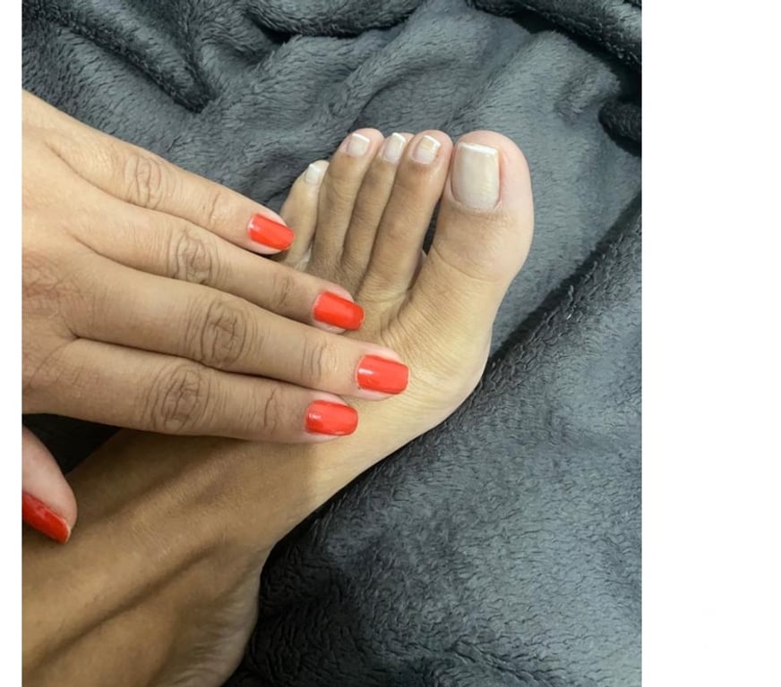 Escorts East London East Ham - East London - Photos for 👅😋Dominatrix hot tongue sculptural body