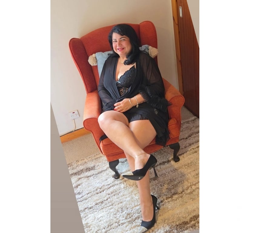 Escorts Merseyside Liverpool - Photos for Julie the best GFE brazilian🥰