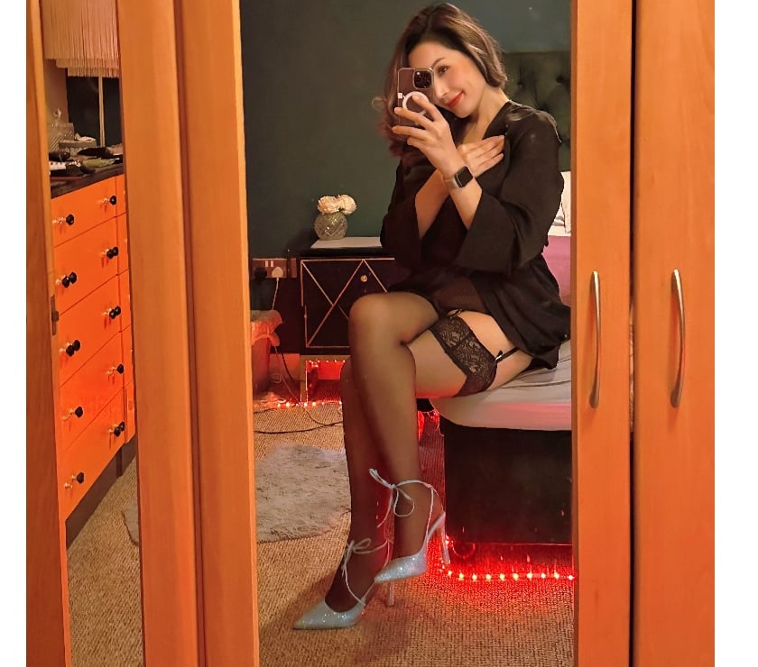 Escorts West Sussex Mid Sussex - Photos for JOY Curvy Thai first time in Three Bridge VIEDO 100% ME