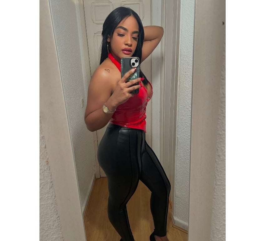 Escorts Hampshire Southampton - Photos for HI IM VIKY FROM CARIBBEAN CALL ME ON 07760789785