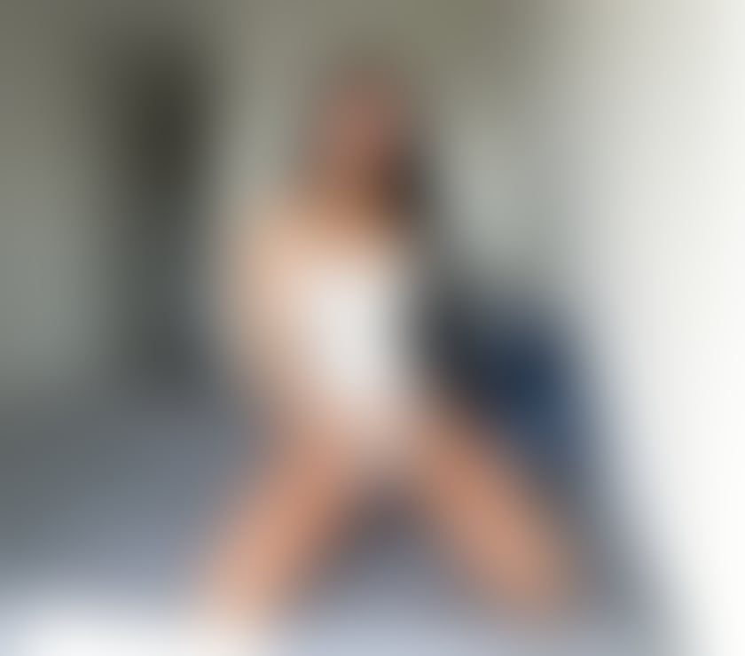 Escorts East London Bow - East London - Photos for 🍒 LARA BRUNETTE PARTY 🍒