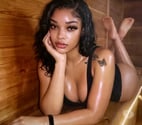 DIANNA HOT EBONY FROM ARUBA 😋