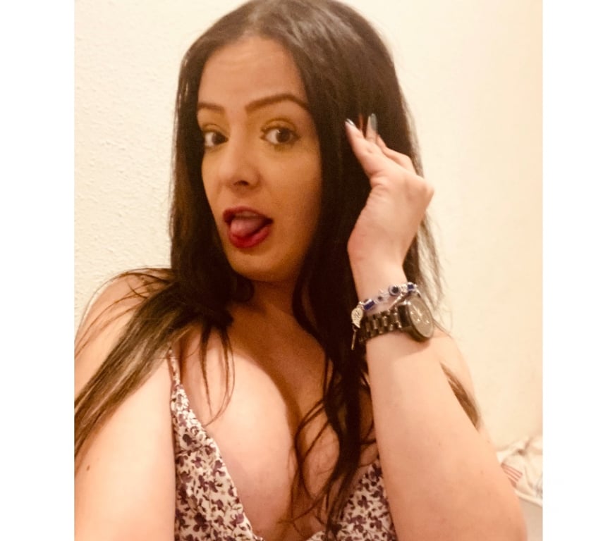 Escorts Surrey Spelthorne - Photos for Beauty Sara back to Staines ☎️ 07826325744