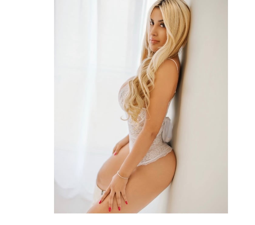 Escorts West Yorkshire Leeds - Photos for Chloe blonde Brazilian 🇧🇷🔥 hot and sexy💋