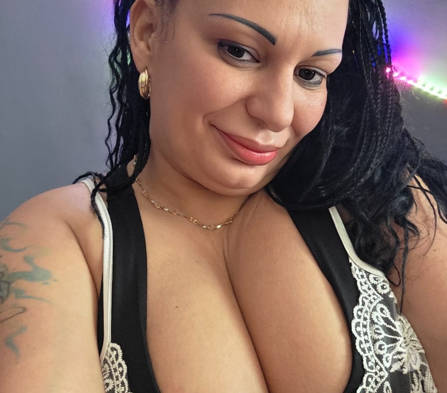 Escorts North London Finchley - North London - Photos for Sexy Simona Milf. Best OWO! CIM!