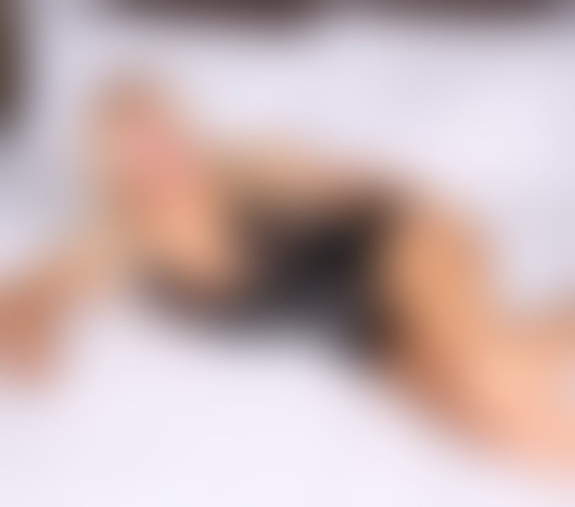 Escorts Edgware Road West London - Photos for New in town make our experience together