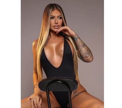 Photos for 🇧🇷🔥 LARY BRASILEIRA !! UMA LOIRA 100% REAL