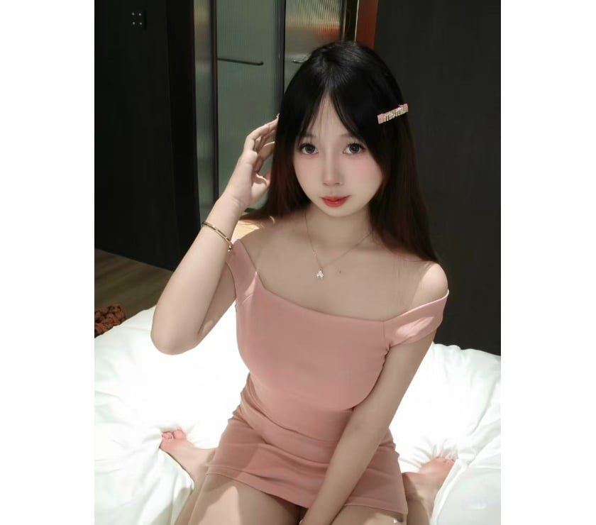 Escorts Belfast City Centre (South) Belfast - Photos for Japanese elegant girl - Mia