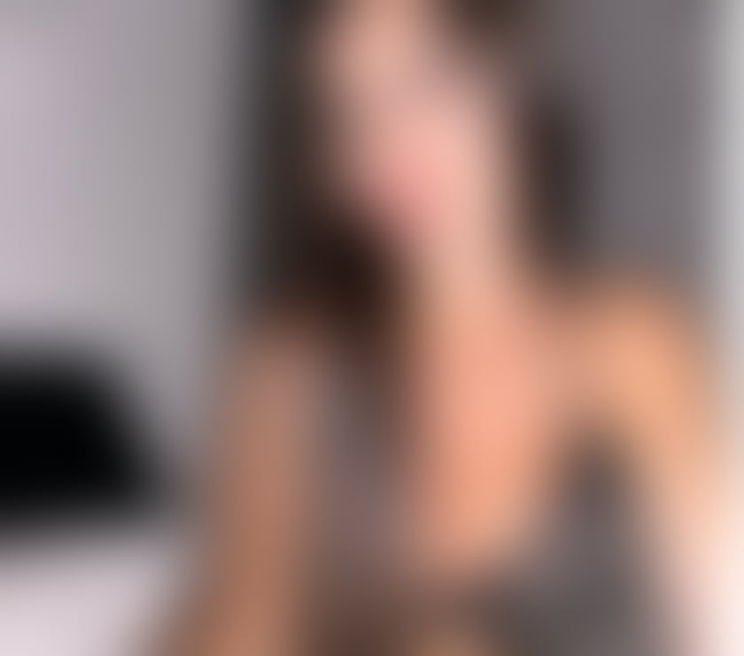 Escorts Canary Wharf East London - Photos for SWETT GIRL 😈 Here 😈 Available 🔥😻