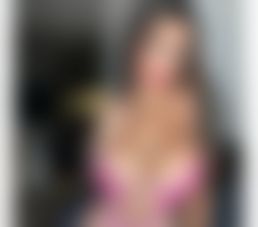 Trans Escorts Lancashire Preston - Photos for 🍆 TRANSEXUAL mature Samira woman best experience🍆