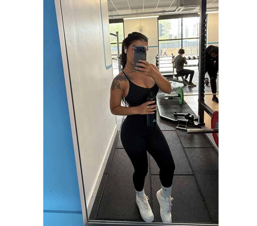 Escorts East London Canary Wharf Station - East London - Photos for ALICE PARTY GIRL🔝🥂NO RUSH🔞BRAZILIAN🫦❤️