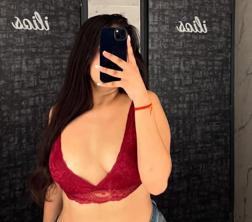 Escort Leeds City Centre Leeds - Photos for Hey guys ,I am new here 🎉 chill and fun with me ✨