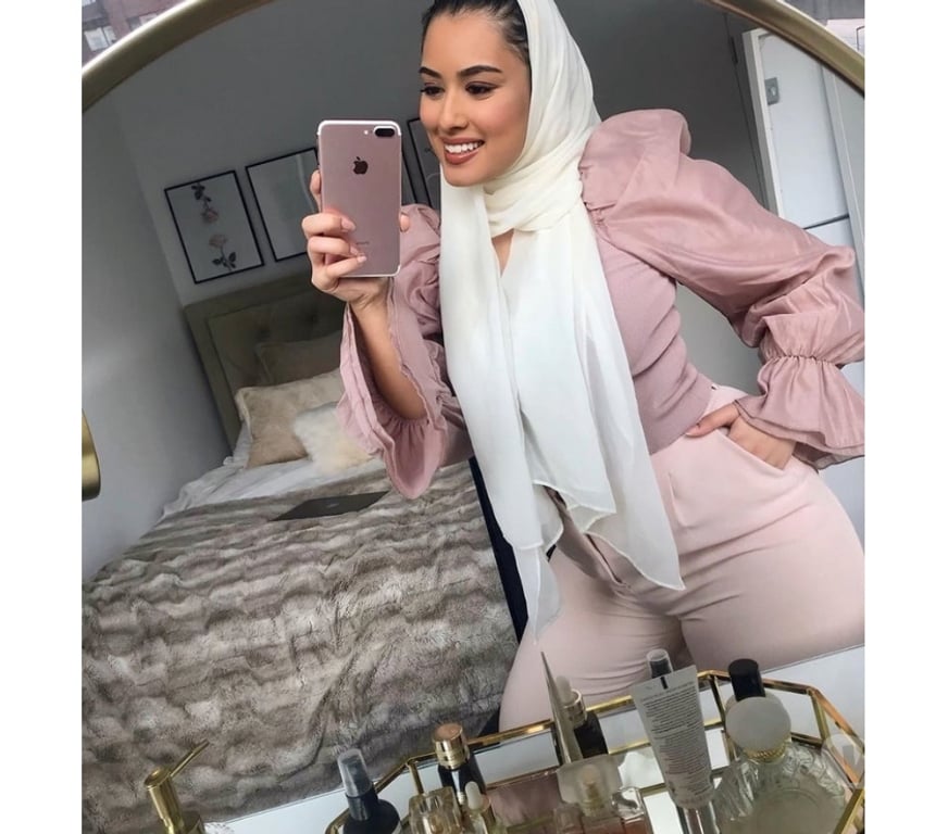 Escorts West Yorkshire Bradford - Photos for Simran 🥰party girl now i! 100%real pic! No rush!service