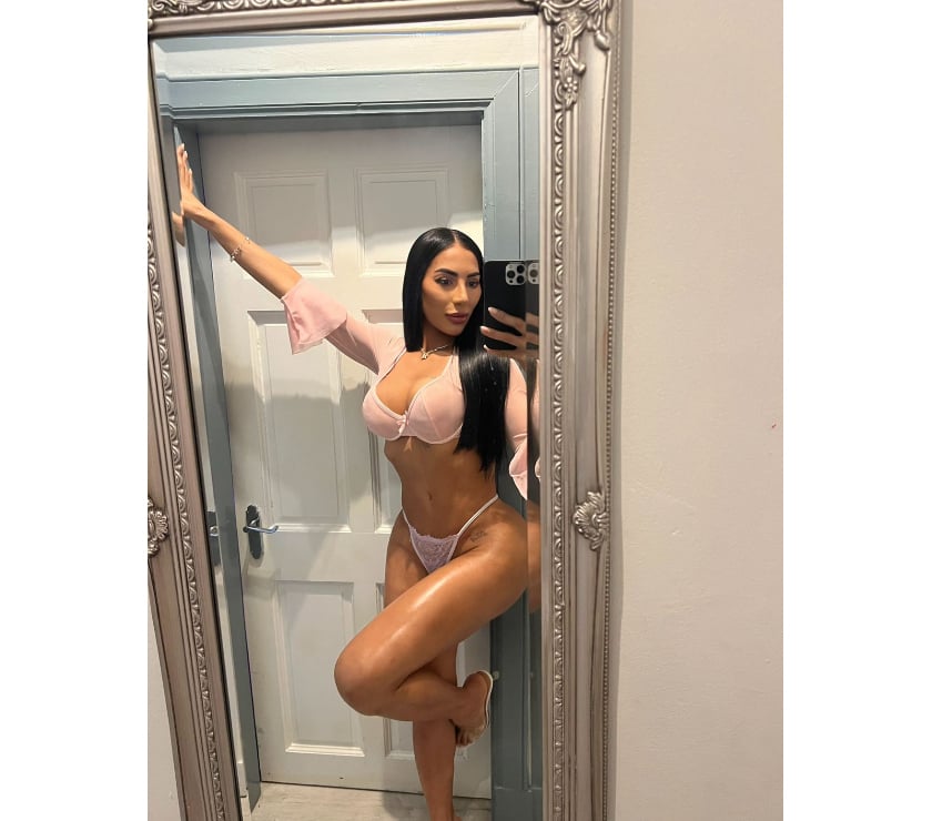 Escorts Tyne and Wear Newcastle upon Tyne - Photos for Aisha Milano — hot girl, new in town 💜