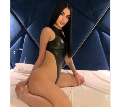 Escorts Romford Havering - Photos for Naughty🩵Outcall🩵Yasemine 🩵Party🍾