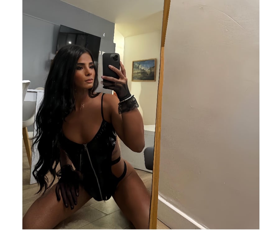 Trans Escorts Worcestershire Worcester - Photos for Scarlet Brazilian 🇧🇷