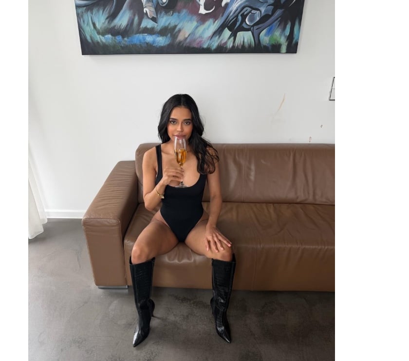 Escorts Borough Station South East London - Photos for party girl…sexy girl