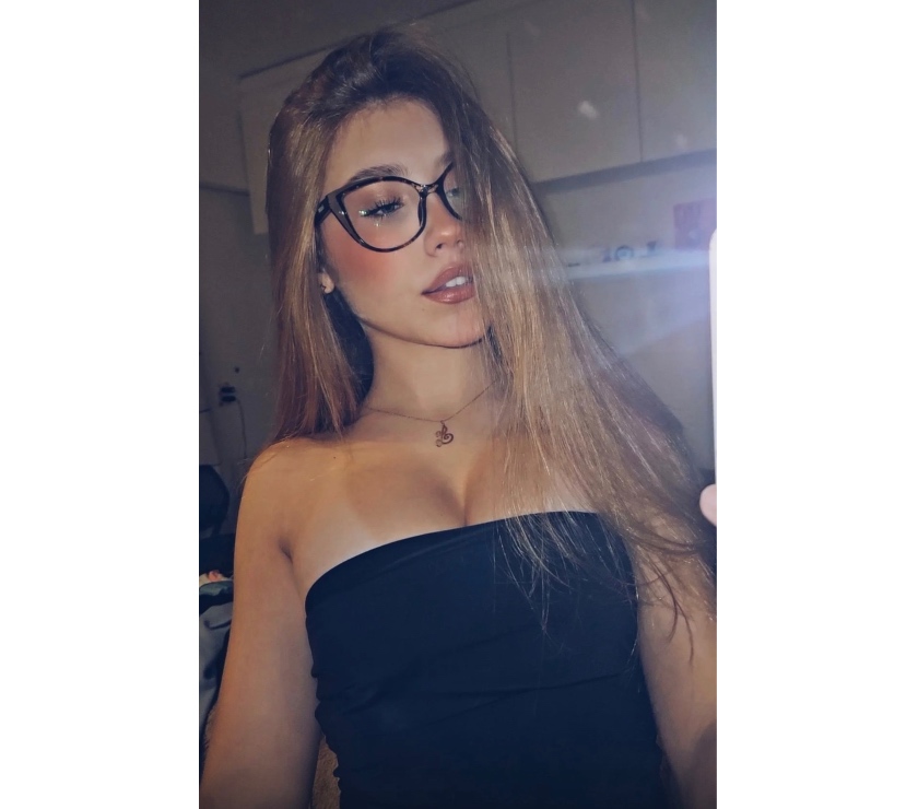  Escorts & Erotic Massage Andover Test Valley - Photos for LAURA NAUGHTY 🍭NATURAL BODY🇧🇷