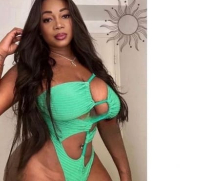 Escort Cardiff Gate Business Park Cardiff - Photos for 🍭🍡Sexy brunette💥 best service🔥party girl🥂