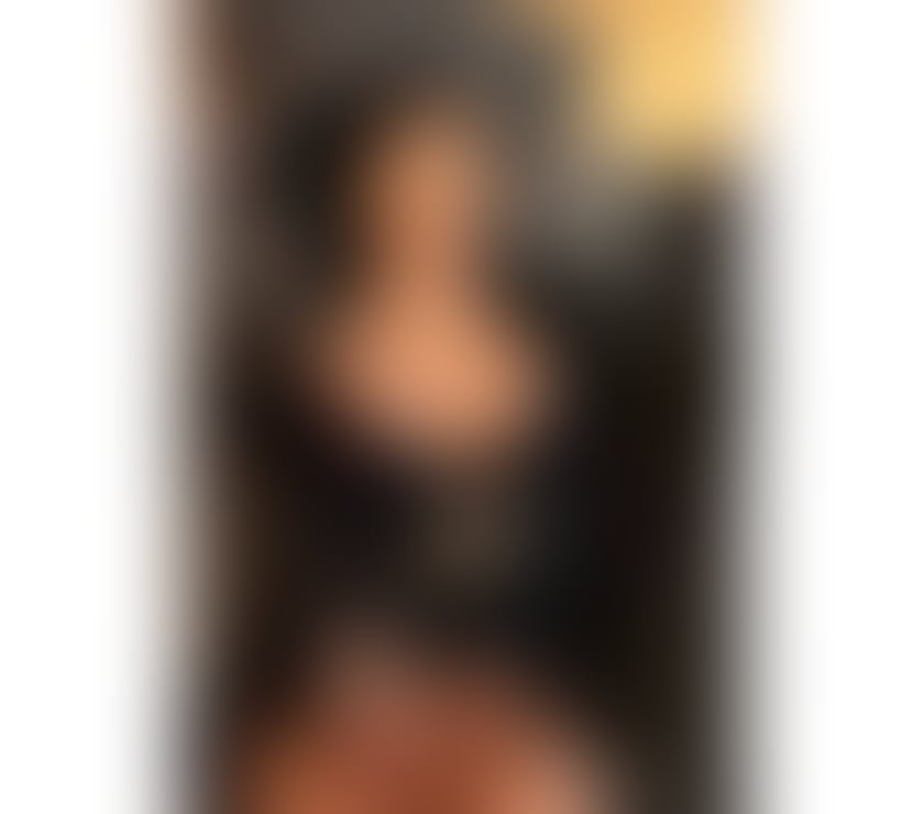 Escorts Bedfordshire Bedford - Photos for Naughty brunette just outcall