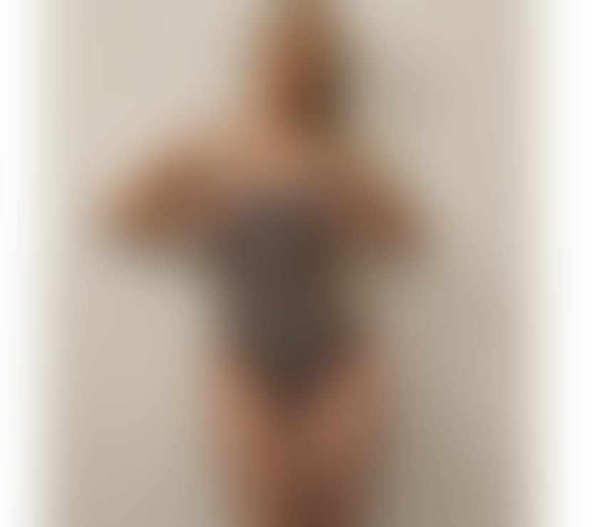 Escorts West Yorkshire Leeds - Photos for Monica GFE 🔥 45 years old 🔥 party 🥳 WhatsApp video