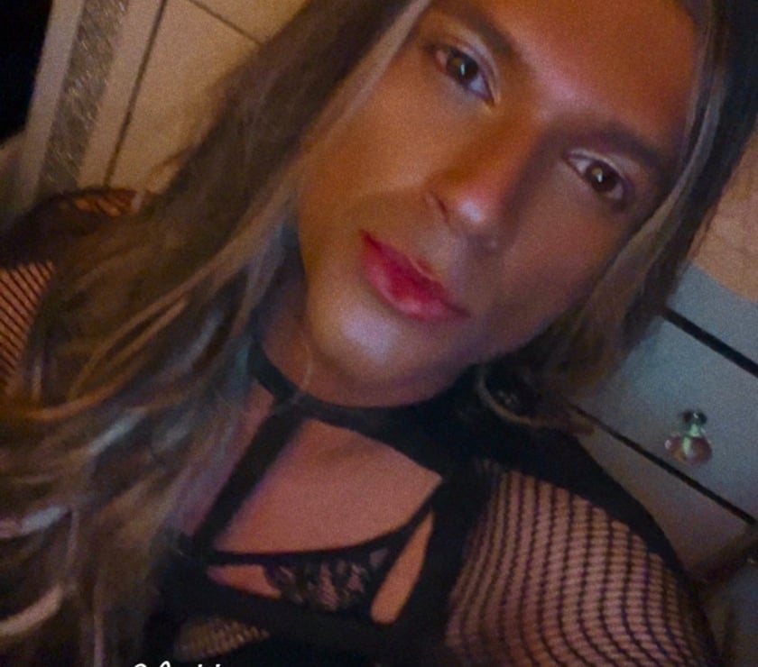 Gay escorts Reading West Berkshire - Photos for Hump day with submissive fem crossdresser incall now