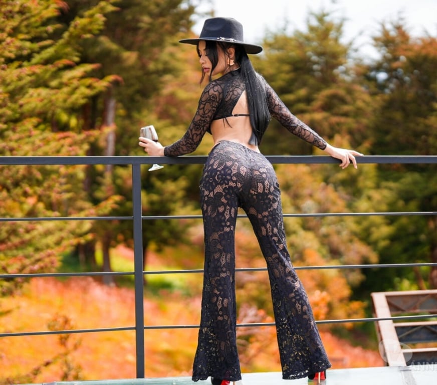 Escorts Surrey Guildford - Photos for Cristal 🌹 Elegant. Confident. Exclusive 🌹