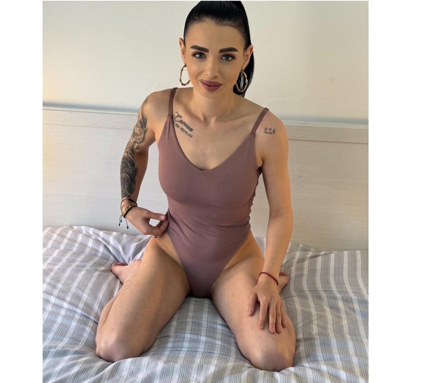 Escorts Belfast Malone - Belfast - Photos for Reall pic party girl