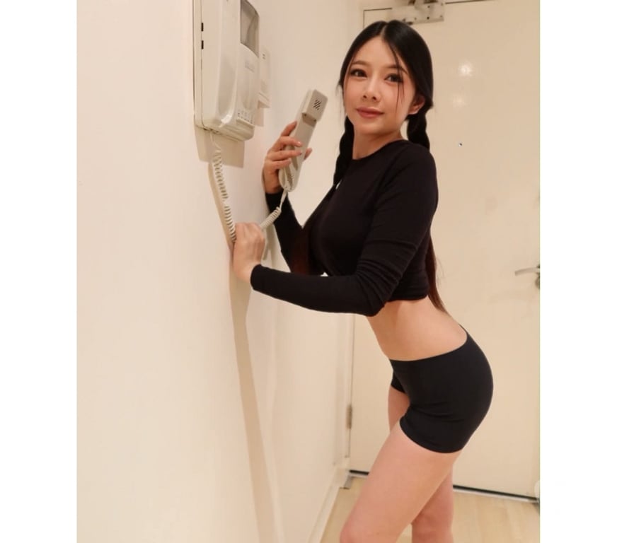 Escorts Hampshire Rushmoor - Photos for NEW LUNA THAI GIRL