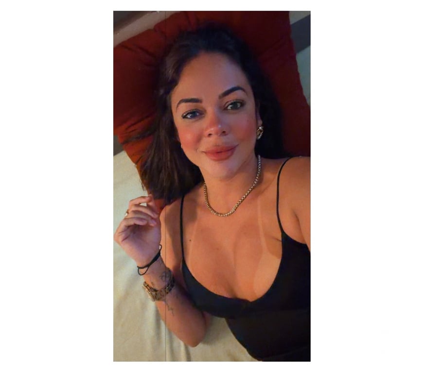 Escorts North West London Cricklewood - North West London - Photos for 🍑🇧🇷 LAURA⭐SEXY BRAZILIAN⭐MASSAGE GIRL🧡🍑
