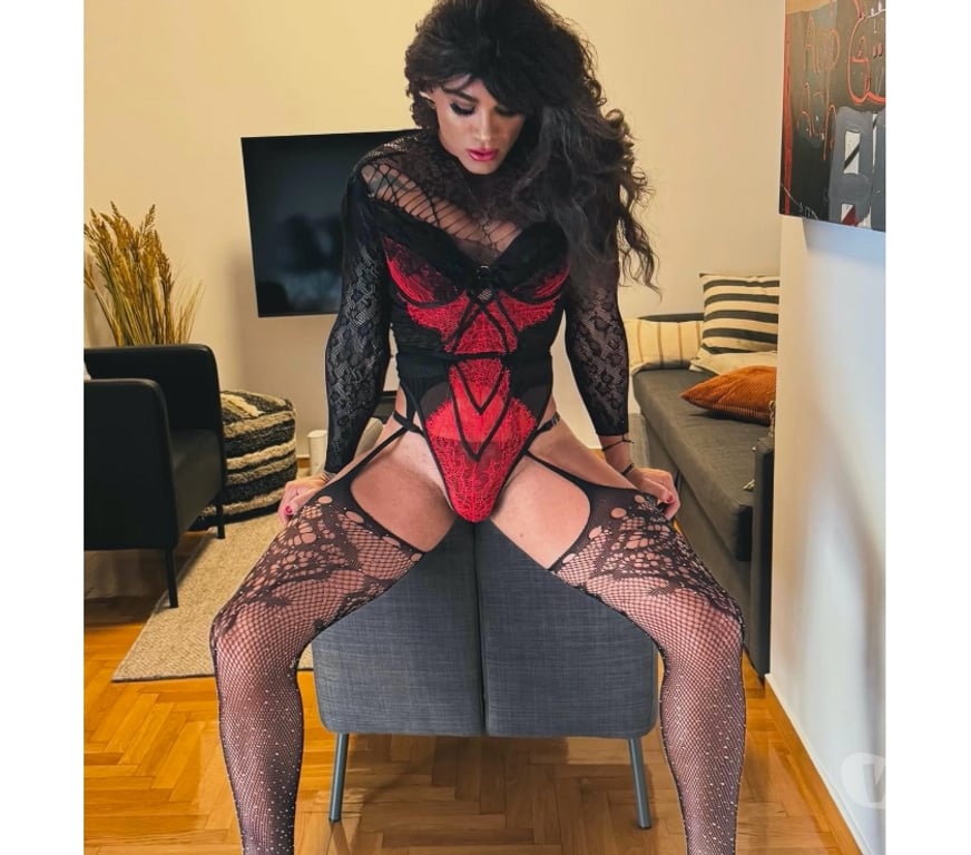 Trans Escorts East London Stratford International - DLR Station - East London - Photos for 🔥 NEW Latina TRANS Discreet Companion 🔥 BIG SURPRISE