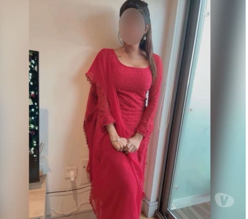 Escorts North West London Alperton - North West London - Photos for Indian Tamil Girl Meera in Wembley 🇮🇳