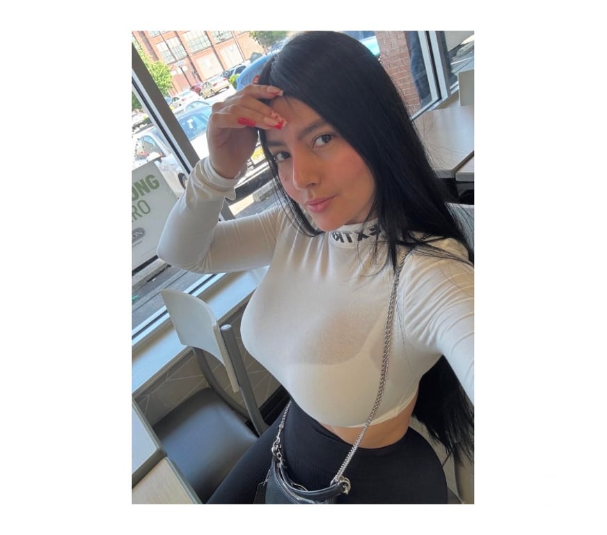 Escorts West London Notting Hill - West London - Photos for BRUNETTE 🌸 SWEET & SEXY 😘 NEW IN TOWN