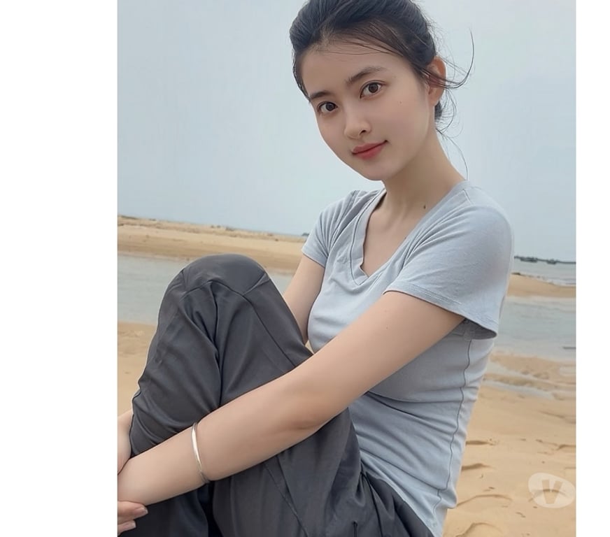 Escorts Surrey Epsom and Ewell - Photos for From a Chinese girl, very friendly!