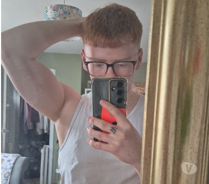 Escorts West Northamptonshire Semilong - West Northamptonshire - Photos for 19 year old male escort Northamptonshire