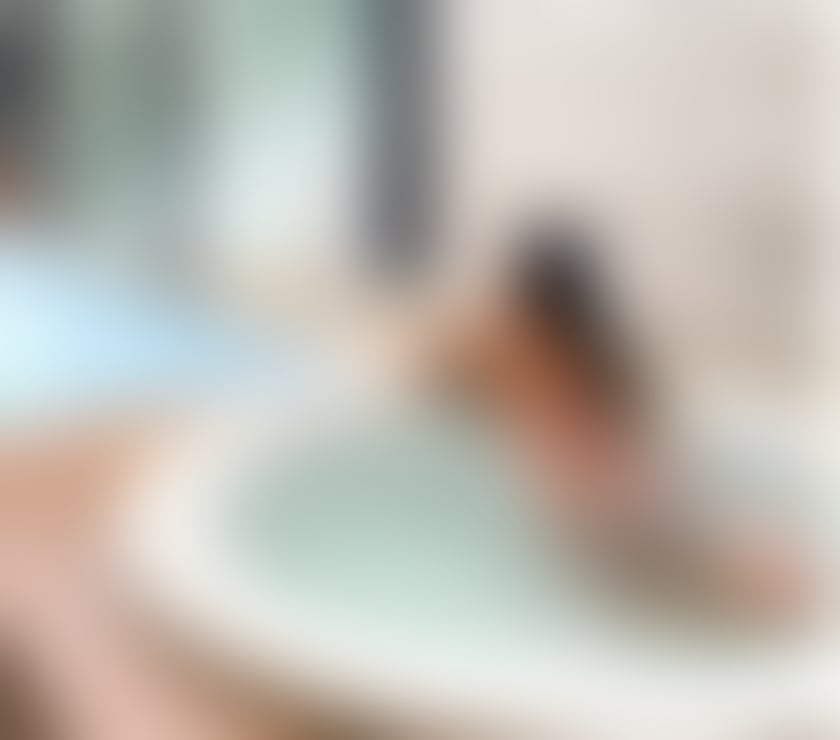 Escorts East London Canary Wharf - East London - Photos for New Girl East London
