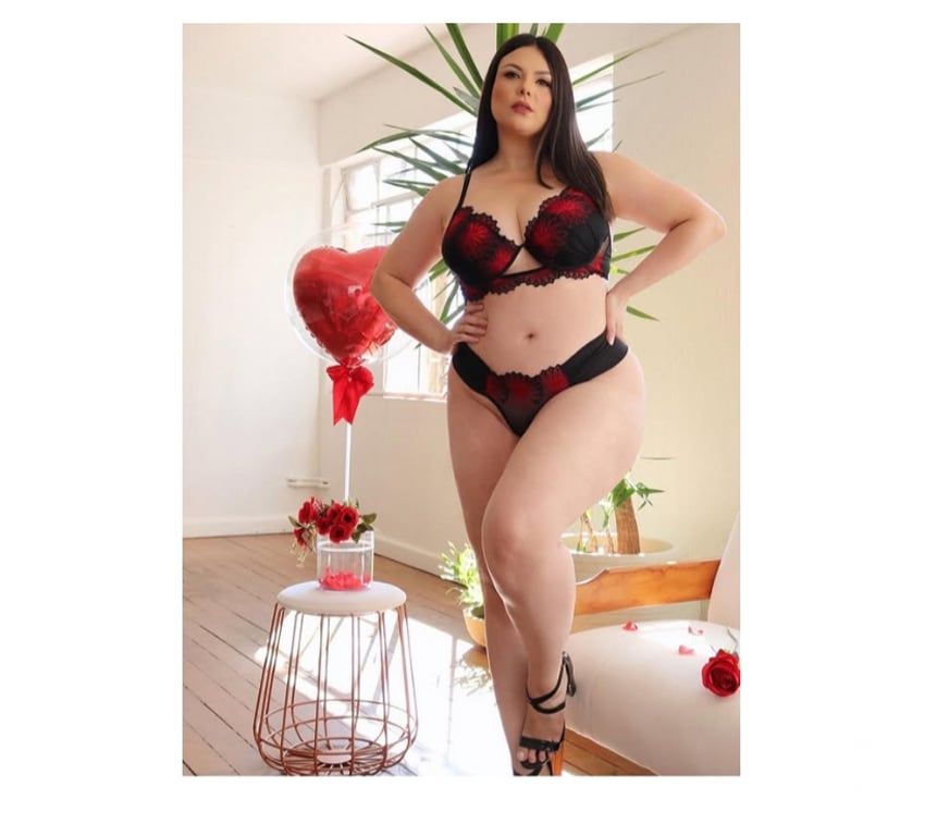 Escorts South East London Bromley - Photos for Curvy natural girl 🍒🍒🍒