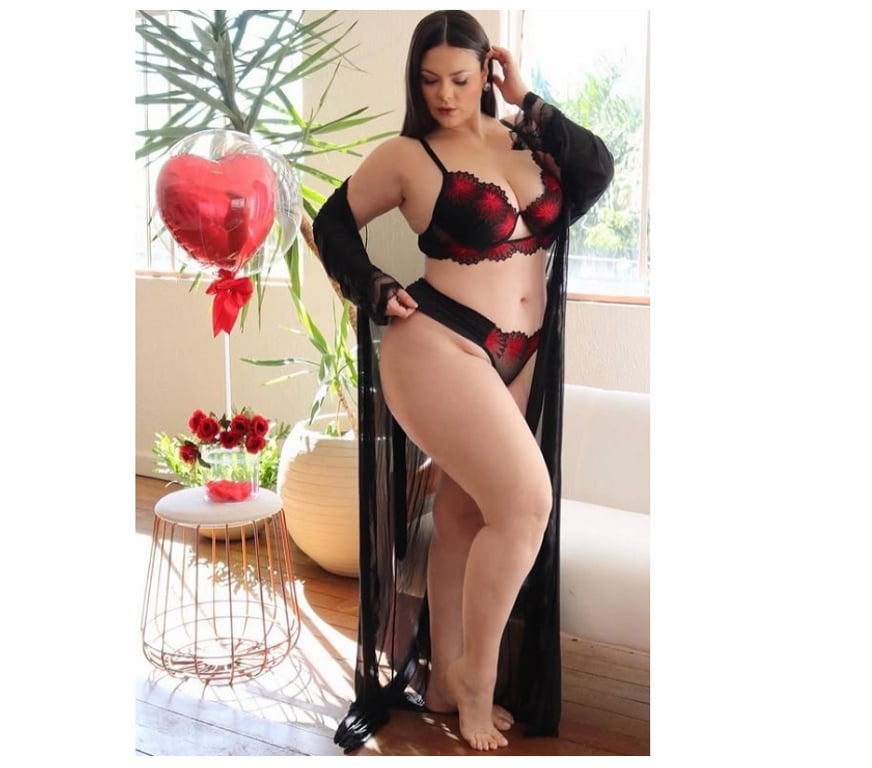 Escorts South East London Bromley - Photos for Curvy natural girl 🍒🍒🍒