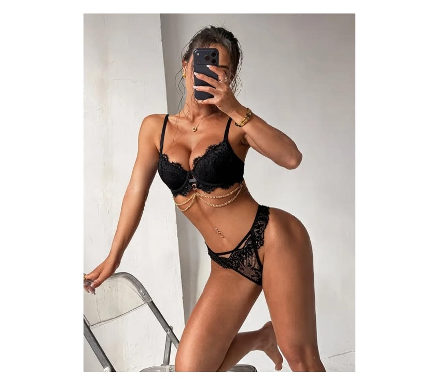 Escorts Buckinghamshire High Wycombe - Buckinghamshire - Photos for Hello, I'm Amalia, I'm here for you.
