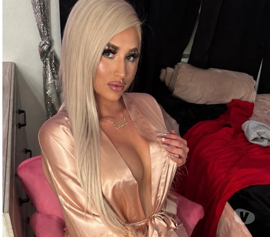 Escorts Kent Canterbury - Photos for Party here in town