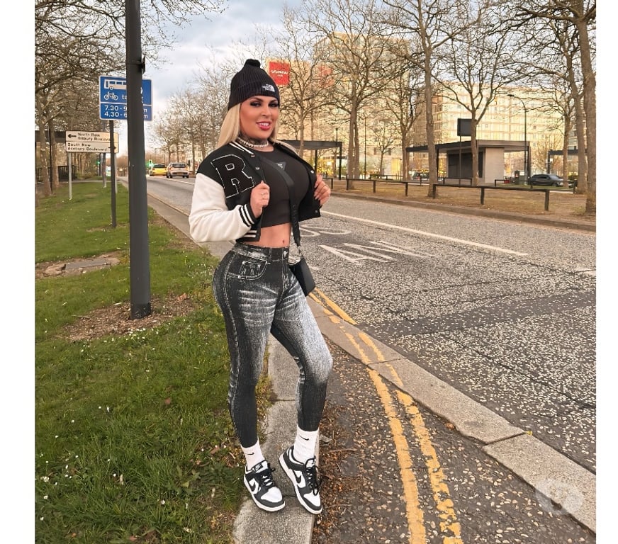 Trans Escorts Buckinghamshire Milton Keynes - Photos for Rafaella for a few days 😌😋💦🔥😈💦💦💦