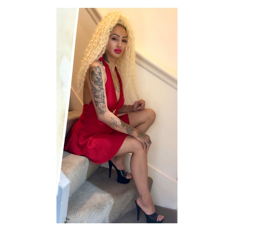Escorts North West London Hendon Central - North West London - Photos for Party blonde girl