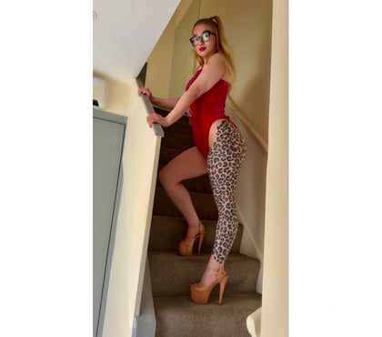 Escort Hendon Central North West London - Photos for Party blonde girl