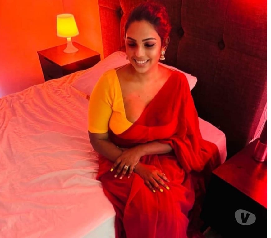 Escorts East London Barking Station - East London - Photos for MEENA SOUTH INDIAN TAMIL NADU GIRL NEW IN BARKING 🇮🇳