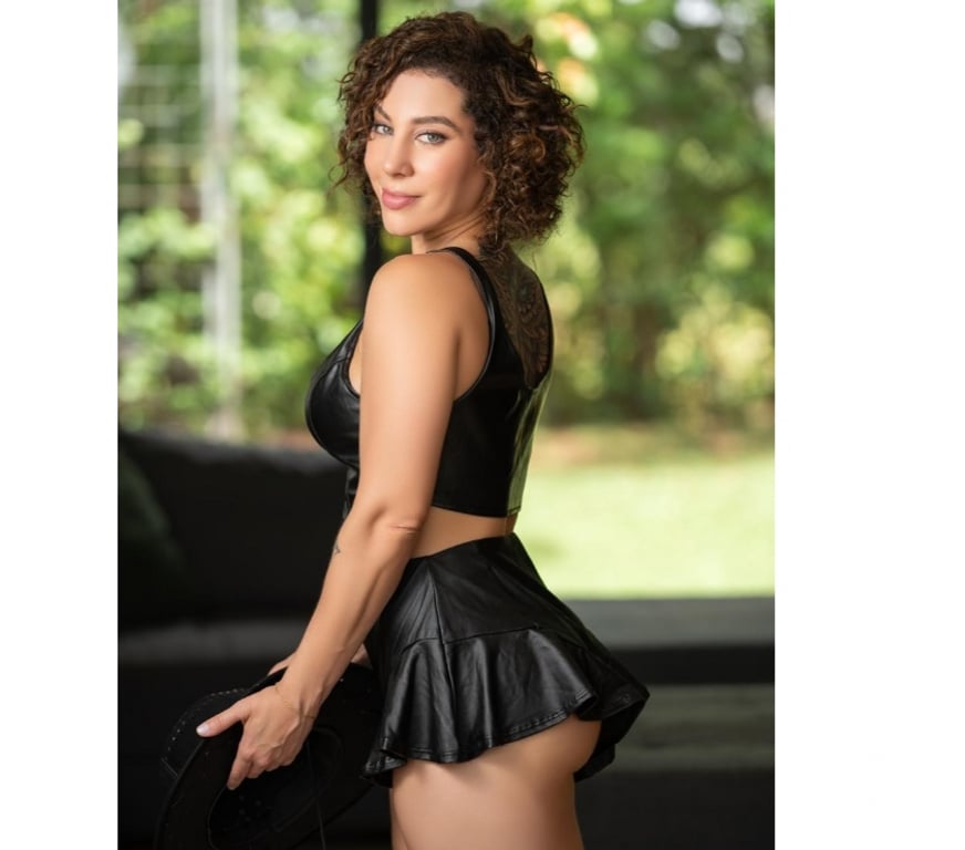 Escorts West Midlands Birmingham - Photos for Sophie Milian GFE Party Girl