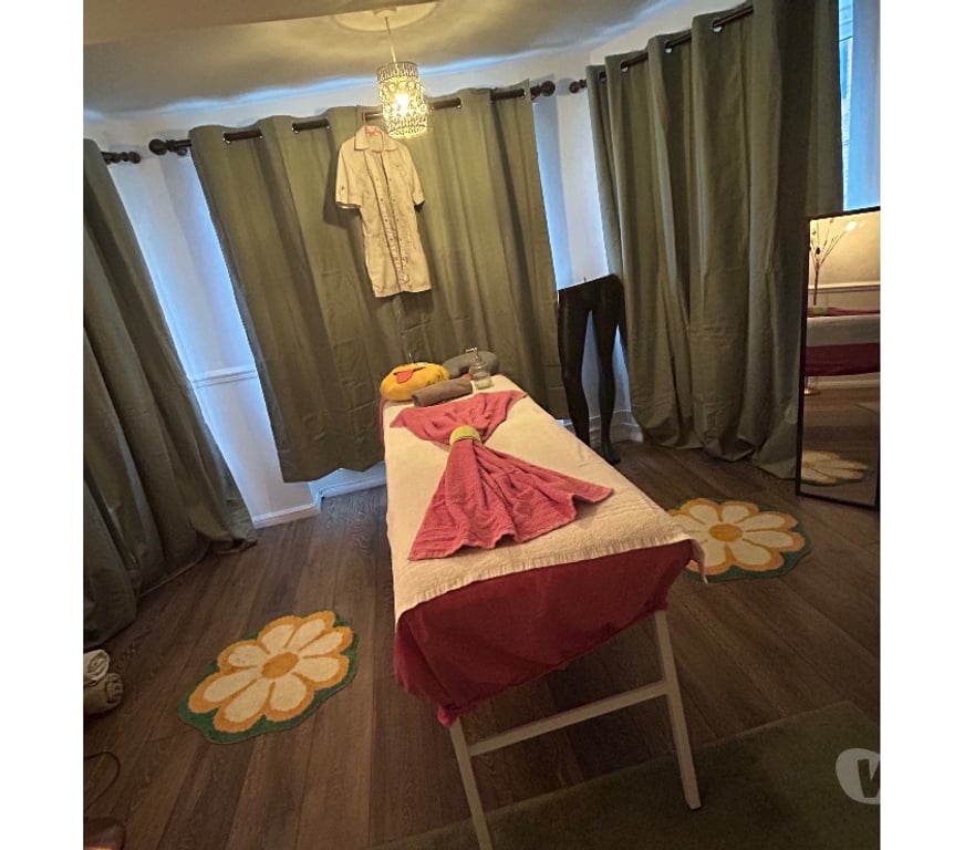 Escorts West Midlands Birmingham - Photos for Massage Girl candy