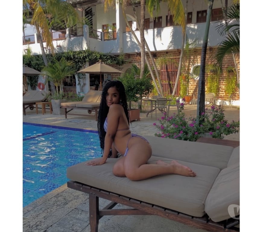 Escorts Cardiff Cardiff City Centre - Cardiff - Photos for THALÍA Elegant on the outside, irresistible in private.”